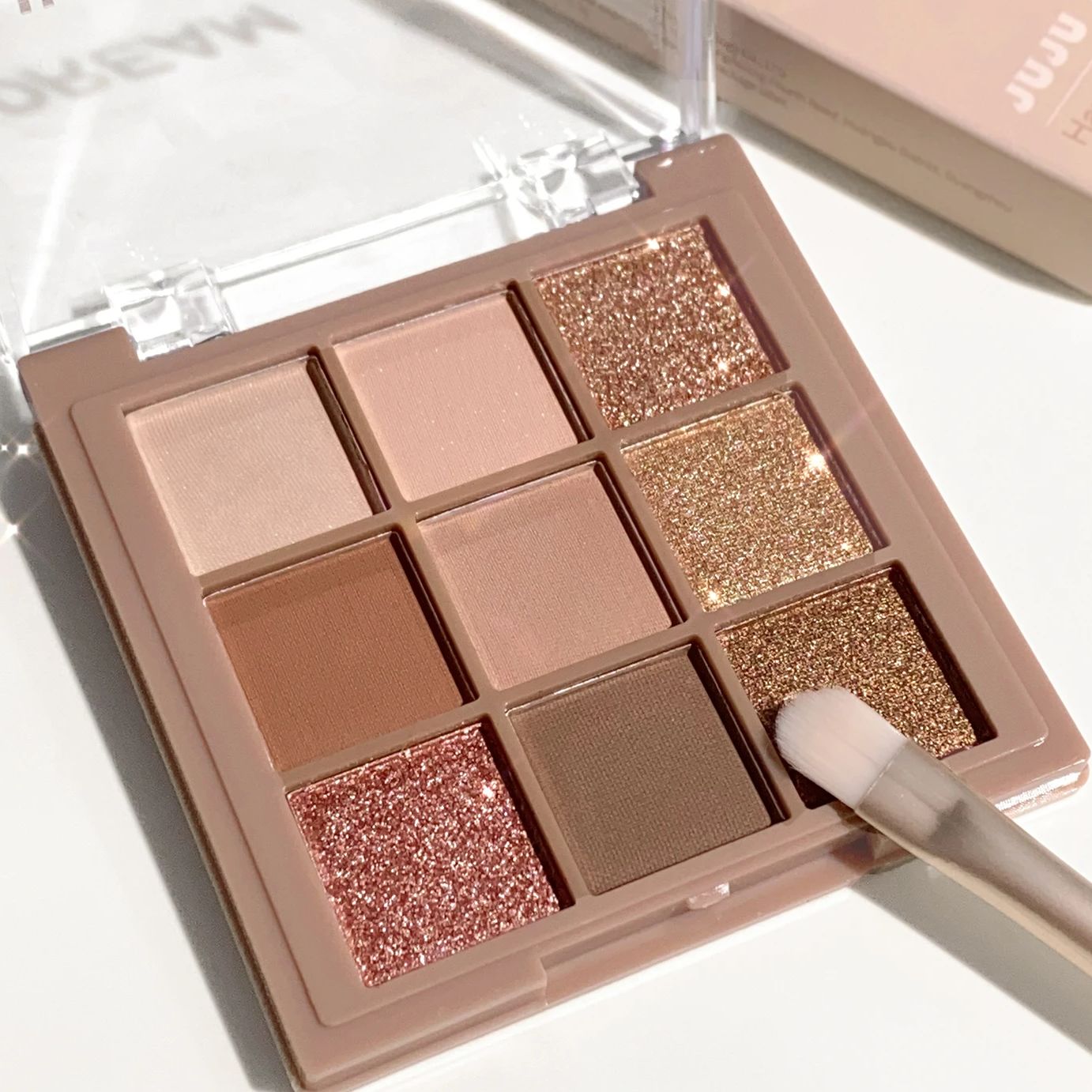 고급스러운 9-18 색 아이섀도우 팔레트, 벨벳 매트  - Beauty Huda Makeup 리뷰 및 가격