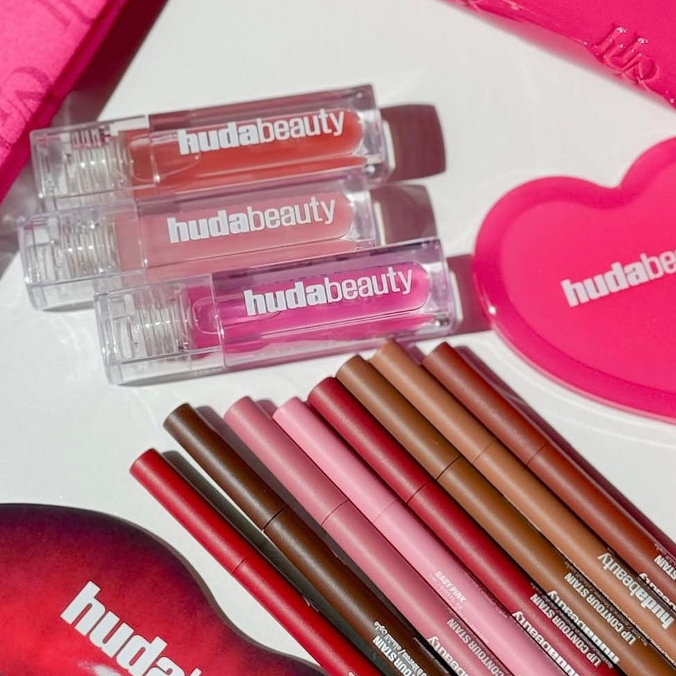 브랜드 뷰티 패션 립 컨투어 립 스테인 웨어 이지 유즈 - Beauty Huda Makeup 리뷰 및 가격